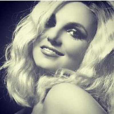 Profile Picture of Julianna Alves (@Jujuliianna) on Twitter