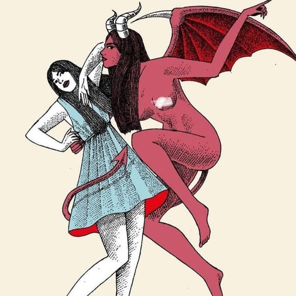 Profile Picture of Kristen Lassenba (@lucyinthesky99) on Poshmark