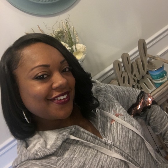 Profile Picture of Precious Wallace (@mswallace11) on Poshmark