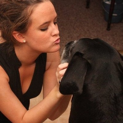 Profile Picture of Caroline Exum (@clineofhearts) on Twitter