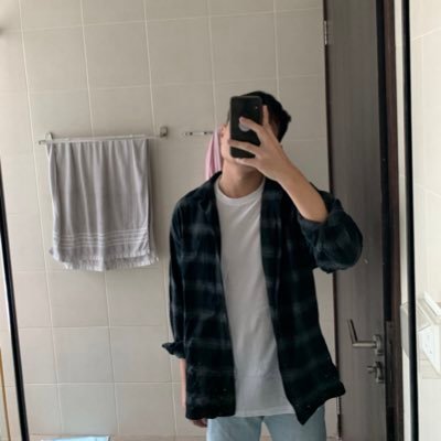 Profile Picture of Eric Ho (@LazyDaze_) on Twitter
