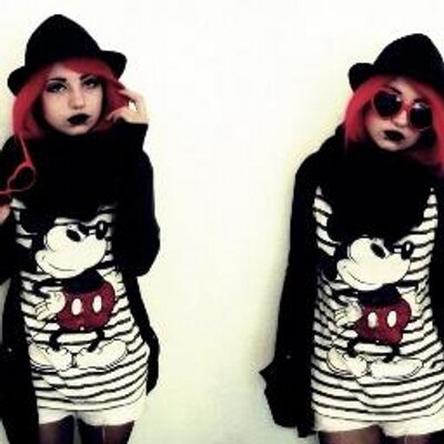 Profile Picture of ✿Sarah Carlile✿ (@Sarah__Turtle) on Twitter