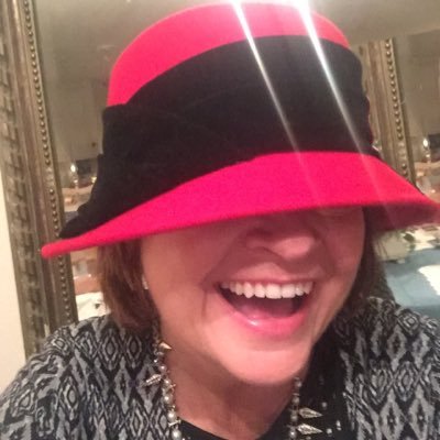 Profile Picture of Deborah Neal (@TitianDeb) on Twitter