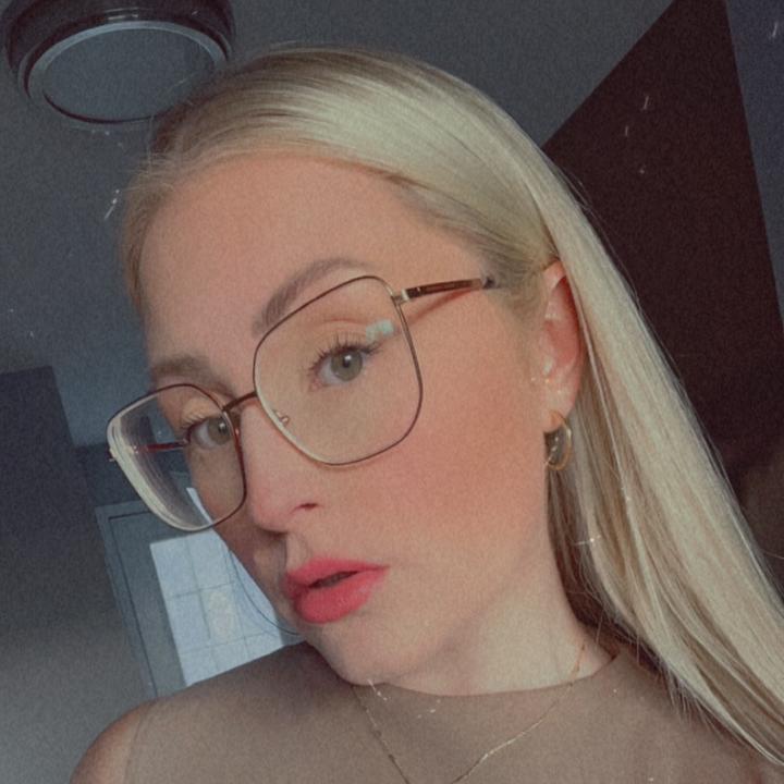 Brittany Michaud - Tiktok Profile Picture of Brittany Michaud (@@brittanylillianmichaud) on Tiktok