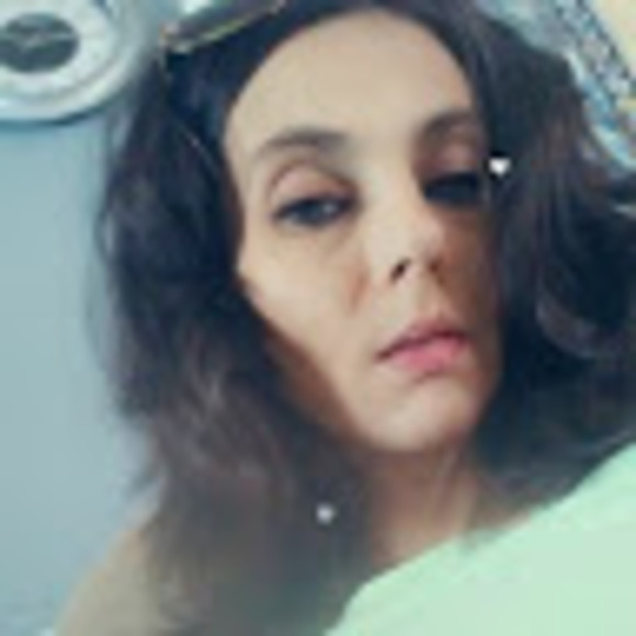 Profile Picture of Heather Pruitt (@heatherpruit672) on Poshmark