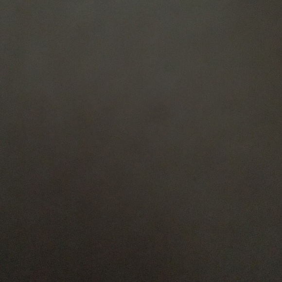 Profile Picture of Eli Leon (@eliz5e) on Poshmark