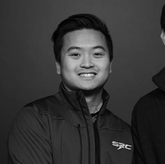 Profile Picture of Victor Yu (@victac) on Poshmark