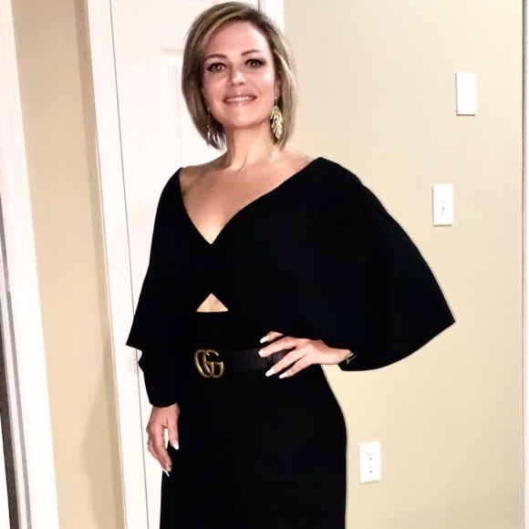 Profile Picture of Heather Daniels (@stylesellabella) on Poshmark
