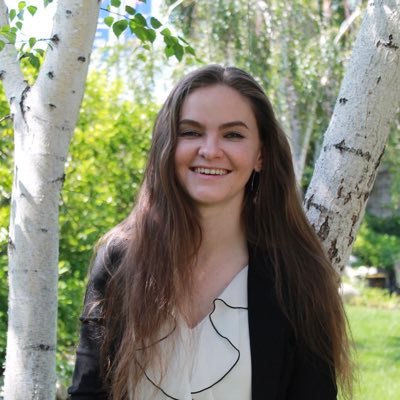 Profile Picture of Alyssa Phillips (@AJPCollections) on Twitter