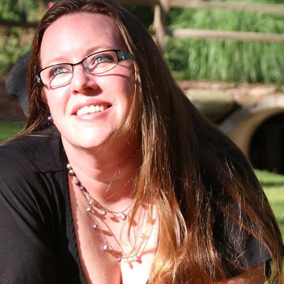 Profile Picture of Kellie Gauthier (@gauthierkel) on Poshmark