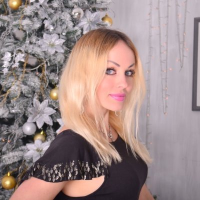 Profile Photo of Angela Ogle (@AngelaO98787122) on Twitter