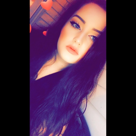 Profile Picture of Dawnavan Pryor (@dawnavanpryor) on Poshmark