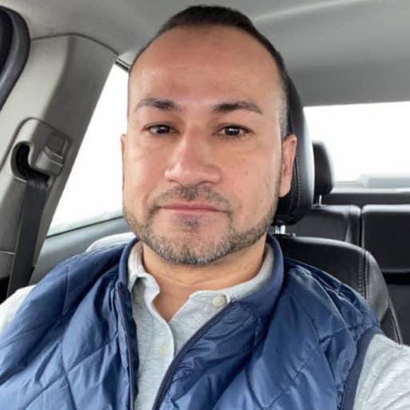 Profile Picture of Michael Deville (@michaeldeville) on Poshmark