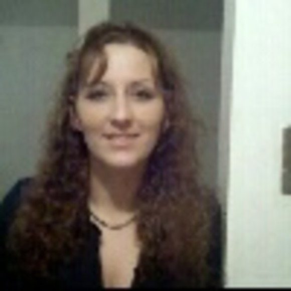 Profile Picture of Amanda Loftus (@mandalovsgod) on Poshmark