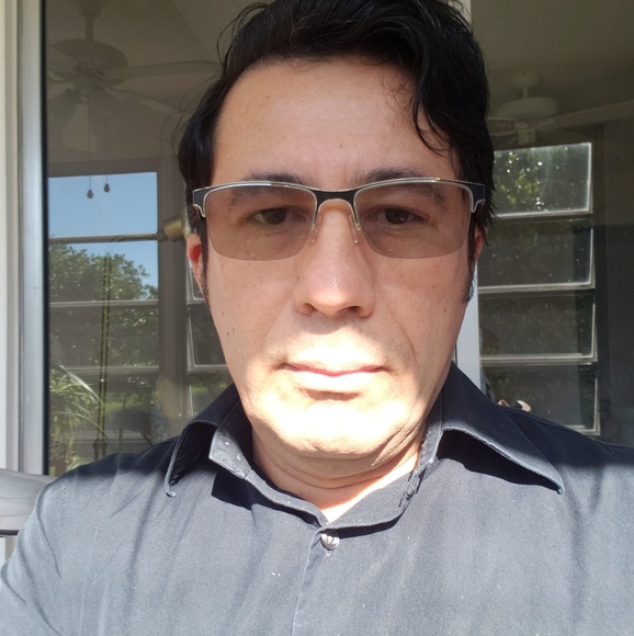 Profile Picture of Flamelis Bardônio (@franfilosateles) on Poshmark
