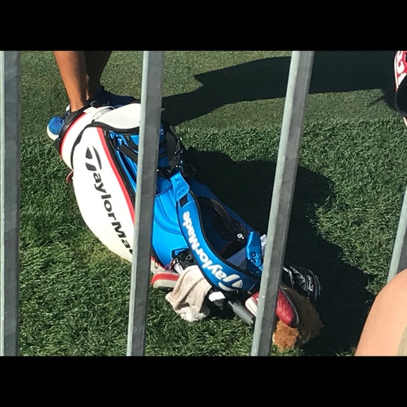 Profile Picture of John Fleming (@exec1217) on Poshmark