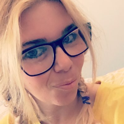 Profile Picture of Mandy Mercer (@mrmrsmercer2012) on Twitter