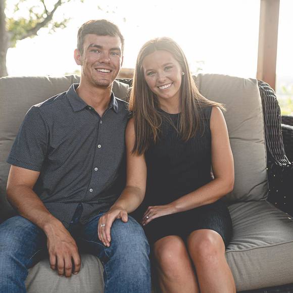 Profile Picture of Laci Azlin (@laci_81) on Poshmark