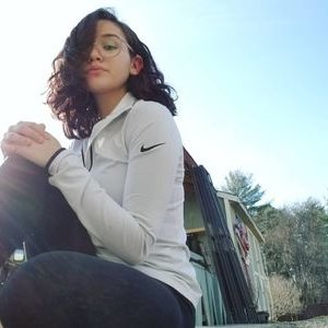 Profile Picture of Lily Schaefer-Calderon (@LilyRaeSchaefer) on Twitter