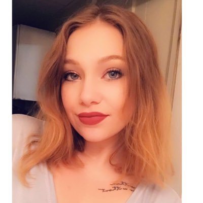 Profile Picture of Sarah (@SarahWade813) on Twitter