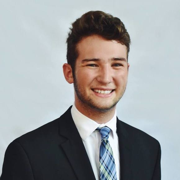 Profile Picture of Michael Hoffer (@michaelhoffer) on Poshmark