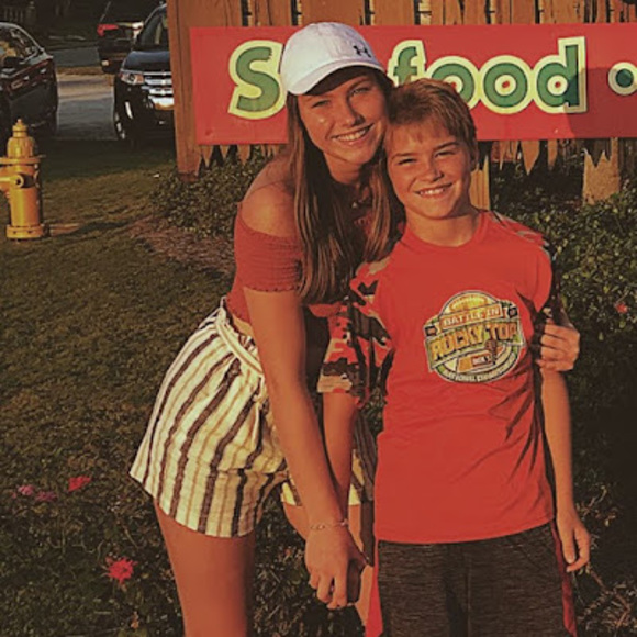 Profile Picture of Hailey Roudebush (@haileyroudebush) on Poshmark