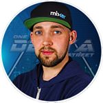 Profile Picture of Dee Anderson (@onedeltastreet) on Instagram