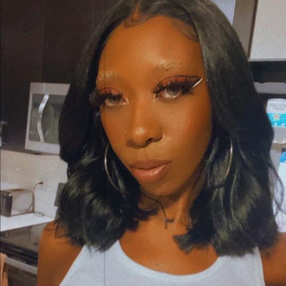 Profile Picture of Ariel Mcdaniel (@foreverarielxo) on Poshmark
