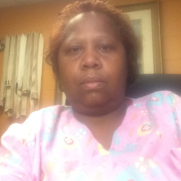 Profile Picture of Diane Dennis (@tina59jesus) on Poshmark