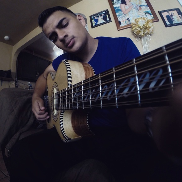 Profile Picture of Joel Rosas (@b5jr) on Poshmark