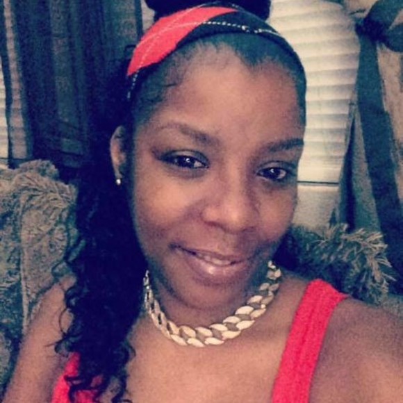 Profile Picture of Amanda Mcdougald (@amnadacook) on Poshmark