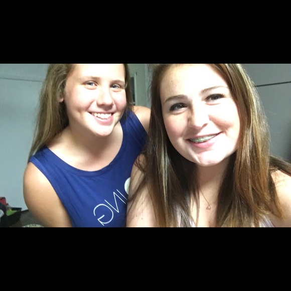 Matison Scarberry - Poshmark Profile Picture of Matison Scarberry (@matisonbali) on Poshmark