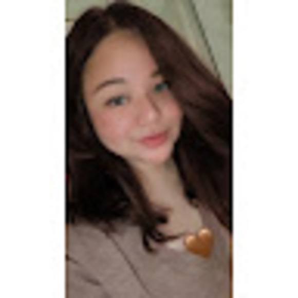 Profile Picture of Andrea Tibayan (@levilou) on Poshmark