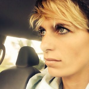 Profile Picture of Laura Weiss (@lauraantonela) on Myspace