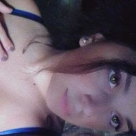 Profile Picture of Jazmine Deshner (@jazminedeshner) on Poshmark