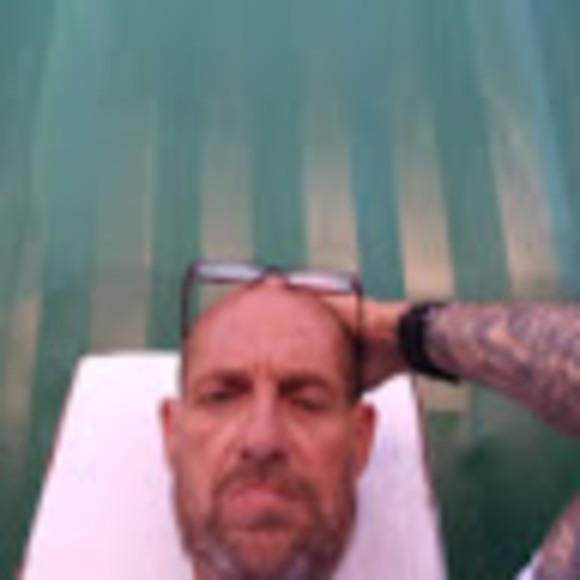 Profile Picture of Jerry Rushing (@jerryrushing) on Poshmark