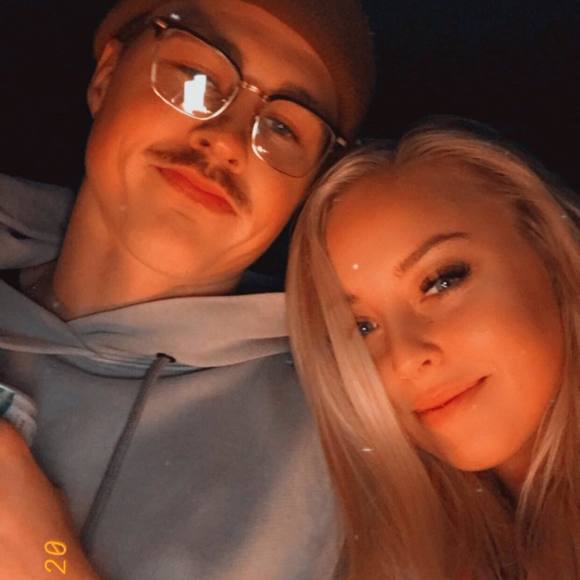 Profile Picture of Brooke Kragerud (@brookekrag) on Poshmark