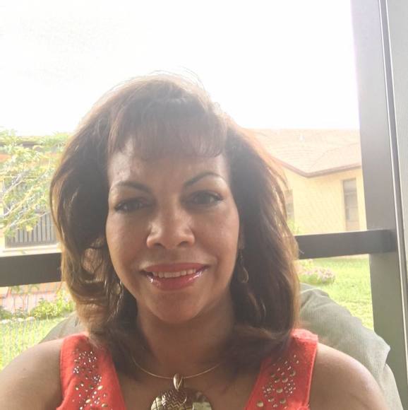 Profile Picture of Christine Clementson smith (@hershey612) on Poshmark