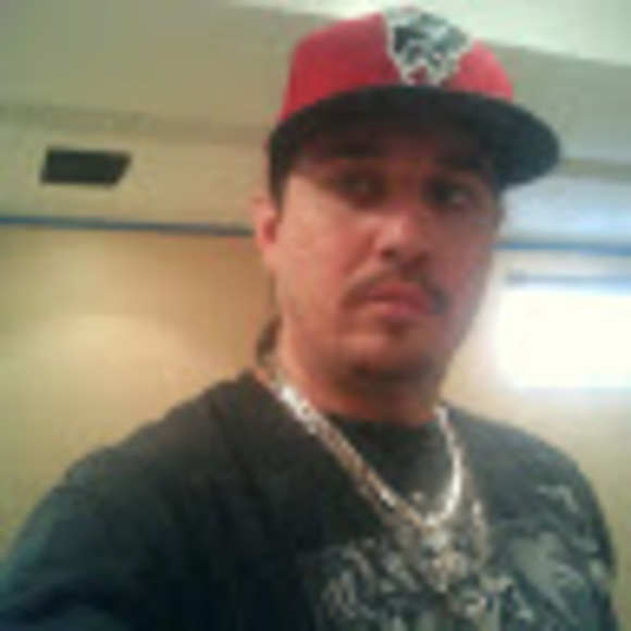 Profile Picture of Jeff Kendrick (@technics76) on Poshmark