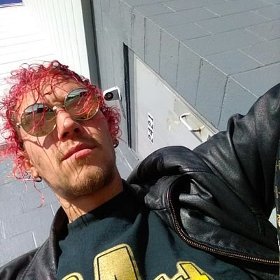 Profile Picture of Damian $lade (@Richard72424629) on Twitter