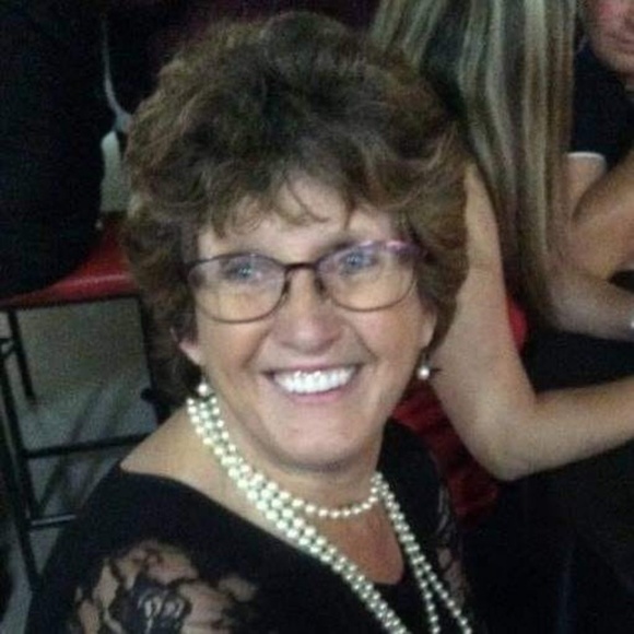 Profile Picture of Julie Hannagan (@jules1951255) on Poshmark