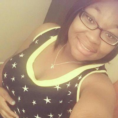 Profile Picture of Valinda Weaver (@Obey_Maureen) on Twitter