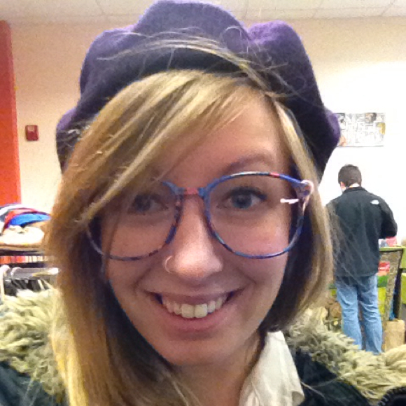 Krystin Noyes - Poshmark Profile Picture of Krystin Noyes (@onesy) on Poshmark