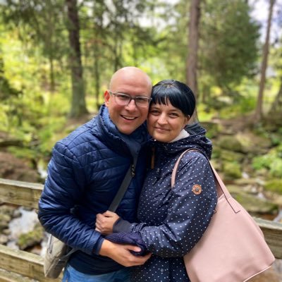 Profile Picture of Claudia Neumann (@Claudia88710728) on Twitter