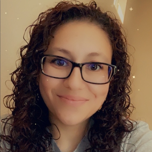 Profile Picture of Pamela Sandoval (@pamelasandov494) on Poshmark