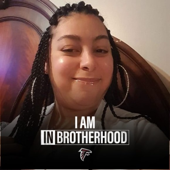 Profile Picture of Jade Horton (@mzoohyie15) on Poshmark