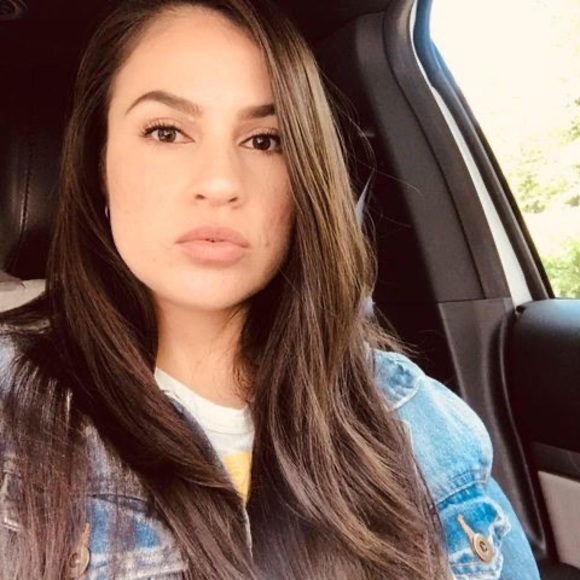 Profile Picture of Daniela Alvarado (@danielaalvar292) on Poshmark
