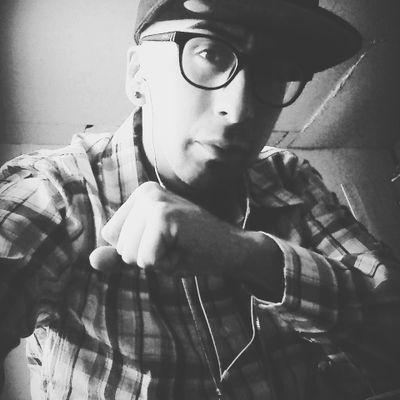 Profile Picture of .~John Ñengo~. (@JohnNengo) on Twitter