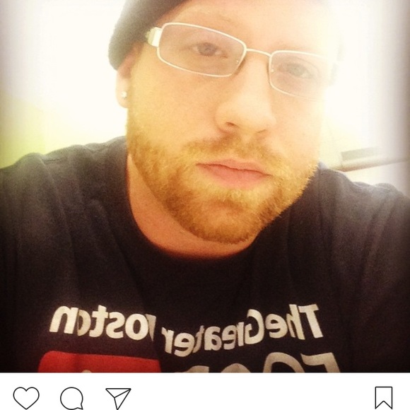 Profile Picture of Sam Dwyer (@sammyd781) on Poshmark