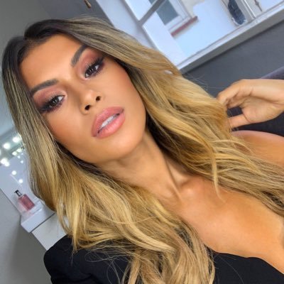 Profile Picture of Joanna Chimonides (@jchimonides) on Twitter
